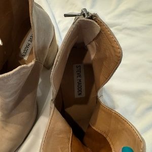 Steve Madden Tan Booties
